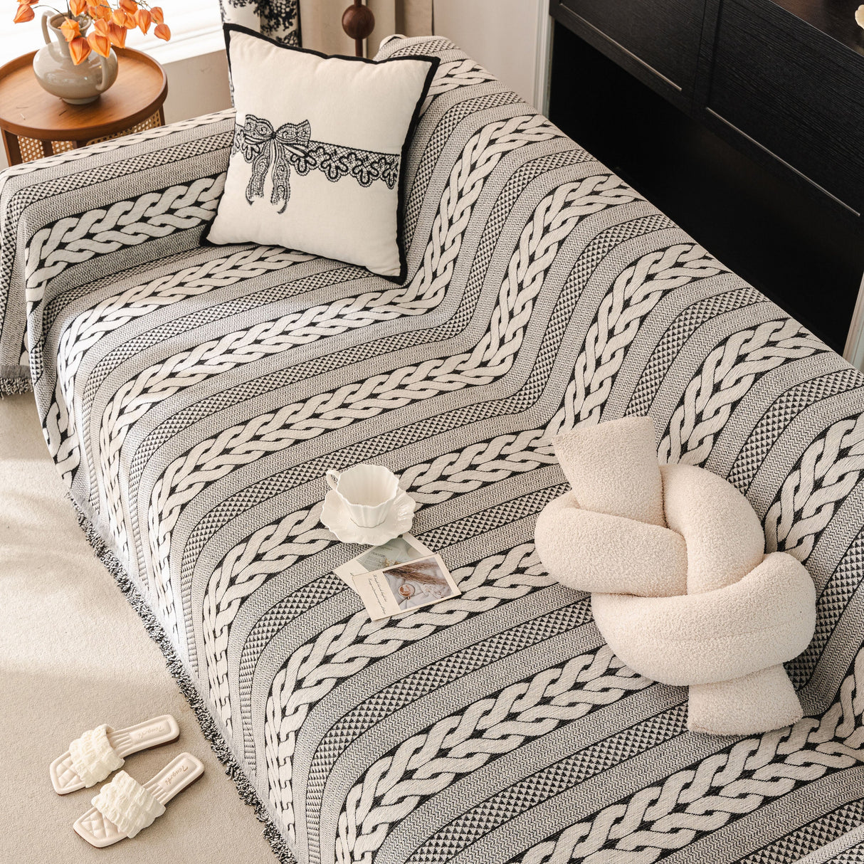 Sofa Cover Blanket Throw with Tassels, Decorative Furniture Protector for Dogs/Pets