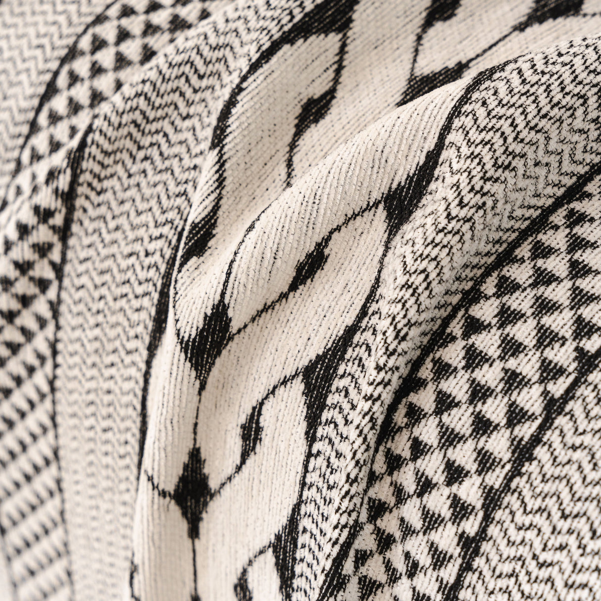 Sofa Cover Blanket Throw with Tassels, Decorative Furniture Protector for Dogs/Pets