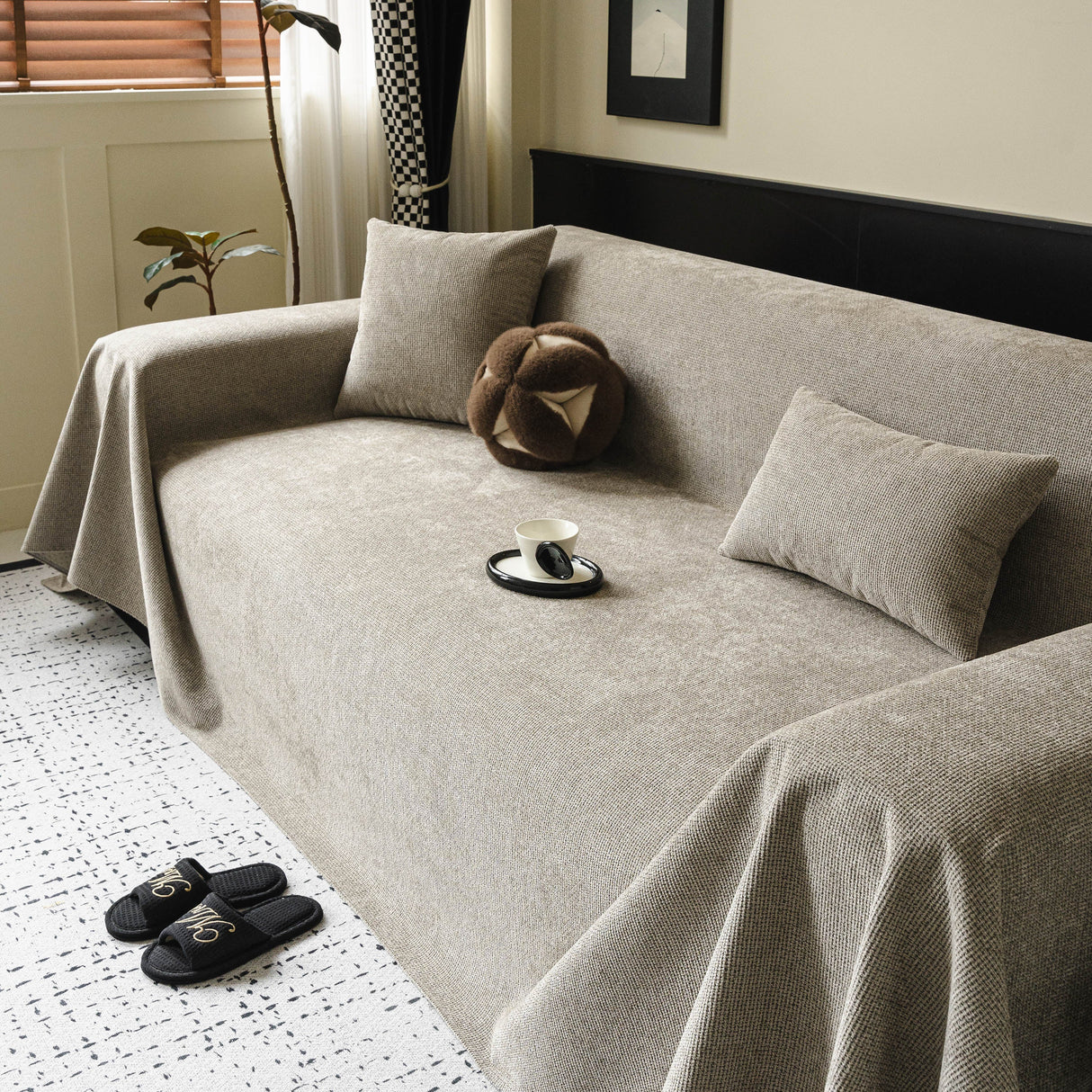 Waterproof Couch Throw Cover for Dogs, Non Slip Slipcover for Leather Fabric Sofa