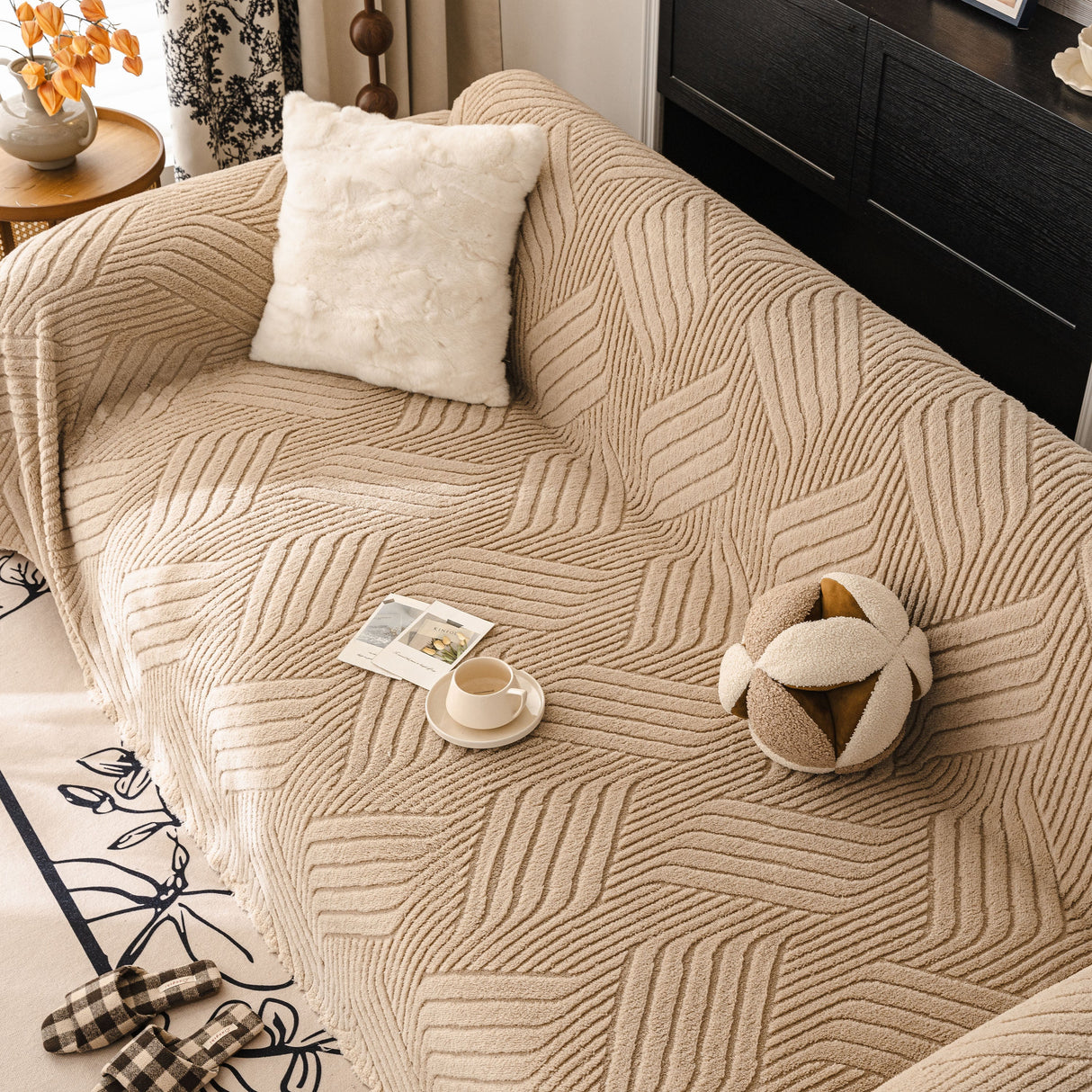 Plush Flannel Fleece Sofa Throw Blanket, Soft & Cozy Furniture Protector for Couch