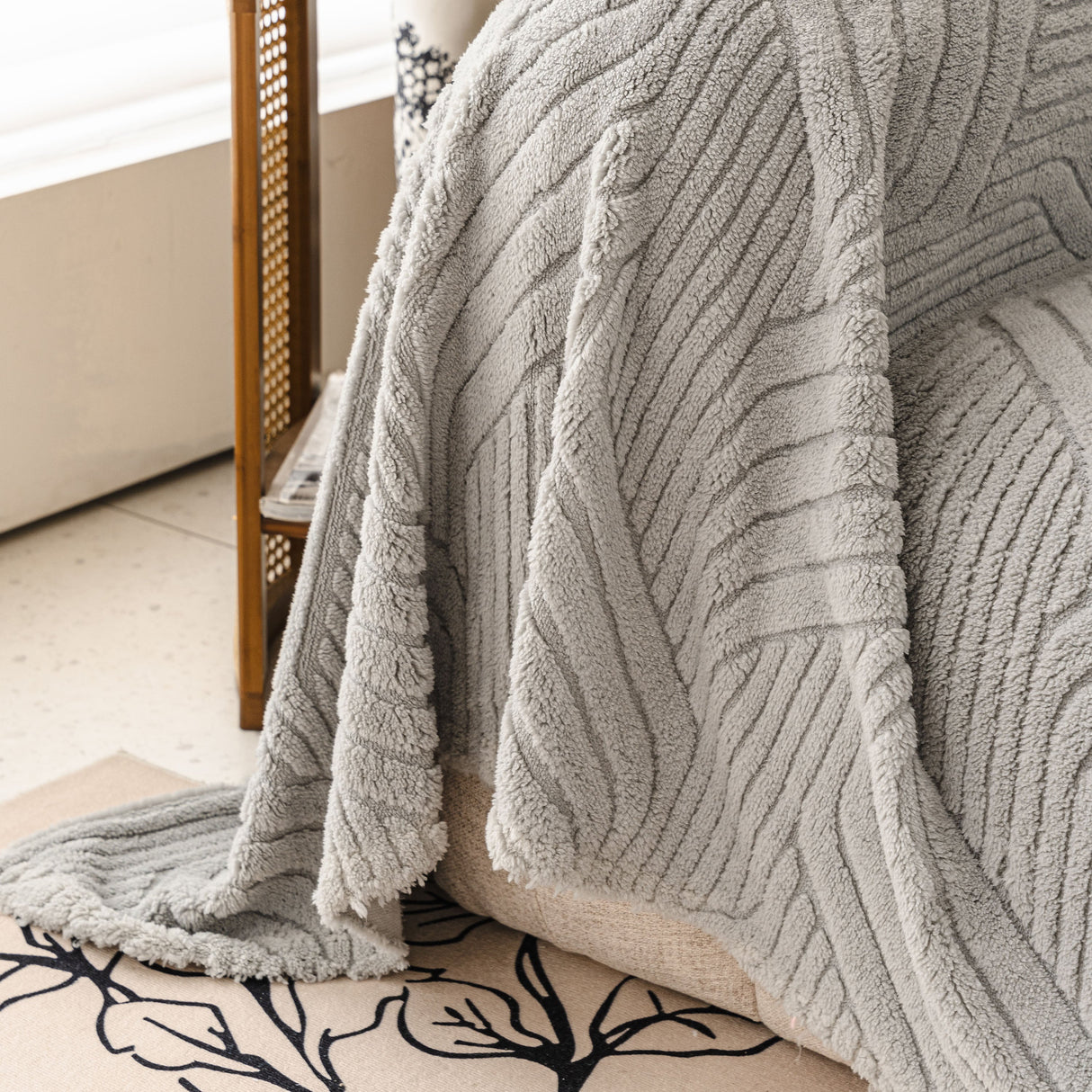 Plush Flannel Fleece Sofa Throw Blanket, Soft & Cozy Furniture Protector for Couch