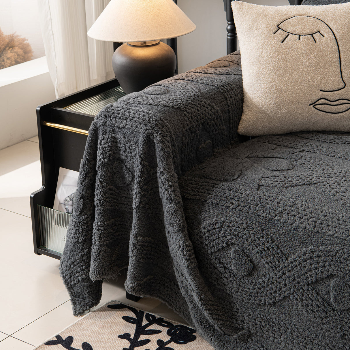 Soft Plush Fleece Throw Blanket for Couch Solid Cute Warm Couch Cover Blanket for Winter