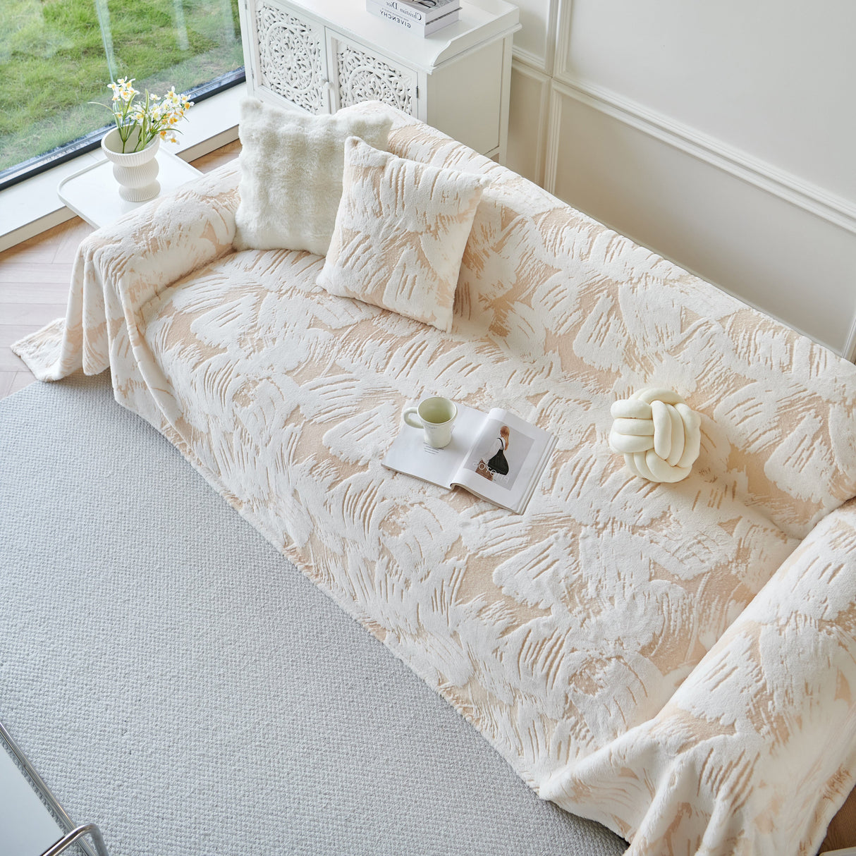 Plush Faux Fur Warm Sofa Cover with Waves Jacquard Textured Throw Blankets for Couch