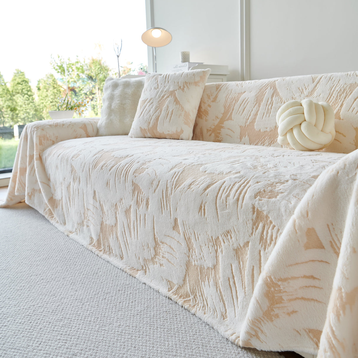 Plush Faux Fur Warm Sofa Cover with Waves Jacquard Textured Throw Blankets for Couch