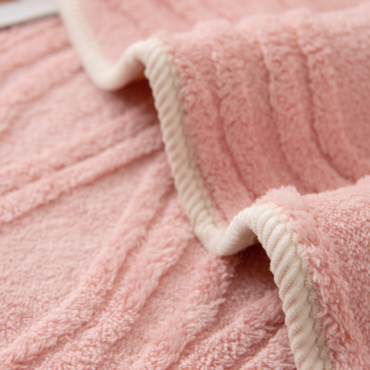 Winter Thickened Non-slip Blanket, Three-Dimensional Embossed Cotton Velvet Sofa Cover