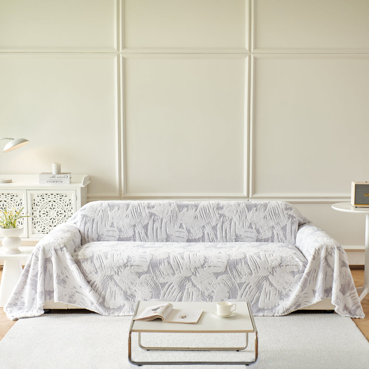 Plush Faux Fur Warm Sofa Cover with Waves Jacquard Textured Throw Blankets for Couch