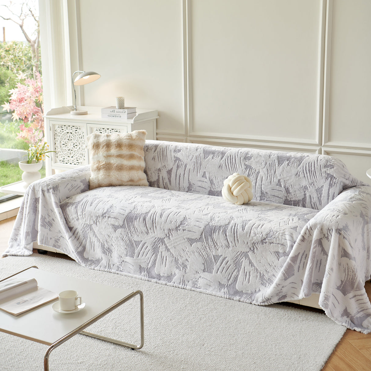 Plush Faux Fur Warm Sofa Cover with Waves Jacquard Textured Throw Blankets for Couch