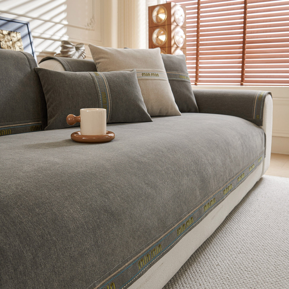 Chenille Sofa Cover Pet Mat, Non-Slip Couch Protector for Sectional & L-Shaped Sofas