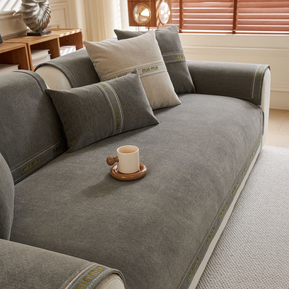 Chenille Sofa Cover Pet Mat, Non-Slip Couch Protector for Sectional & L-Shaped Sofas