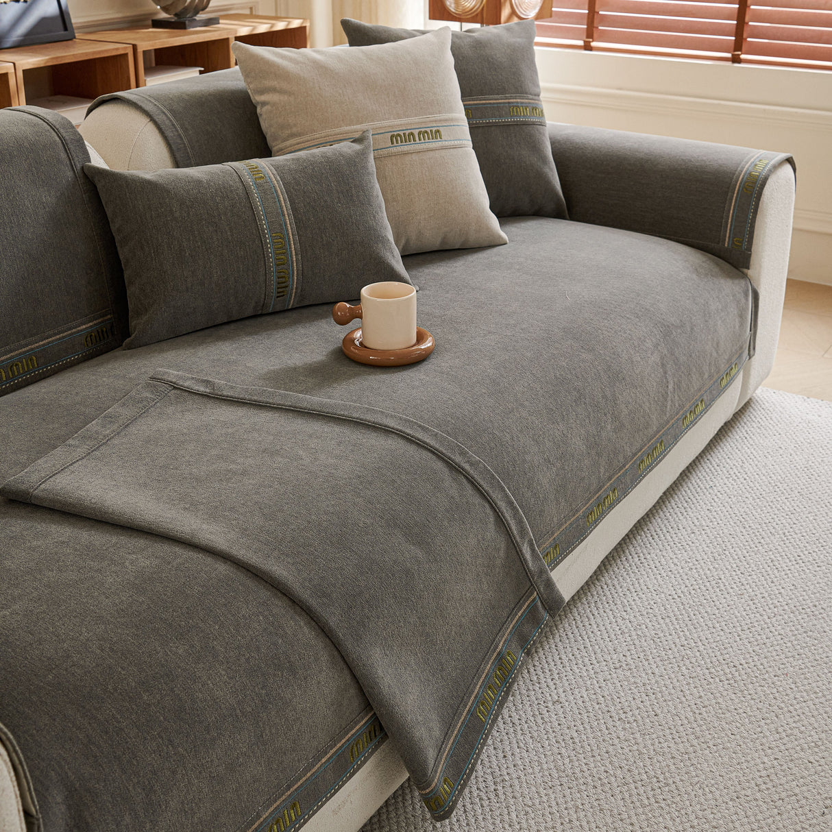 Chenille Sofa Cover Pet Mat, Non-Slip Couch Protector for Sectional & L-Shaped Sofas