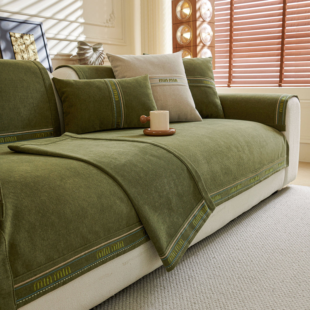 Chenille Sofa Cover Pet Mat, Non-Slip Couch Protector for Sectional & L-Shaped Sofas