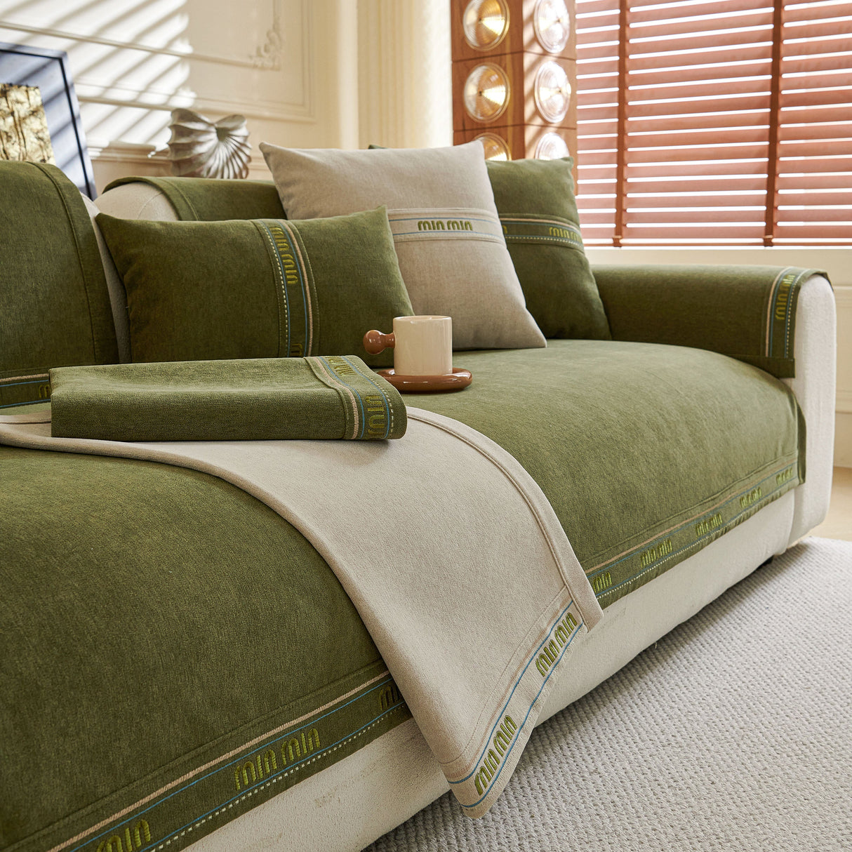 Chenille Sofa Cover Pet Mat, Non-Slip Couch Protector for Sectional & L-Shaped Sofas