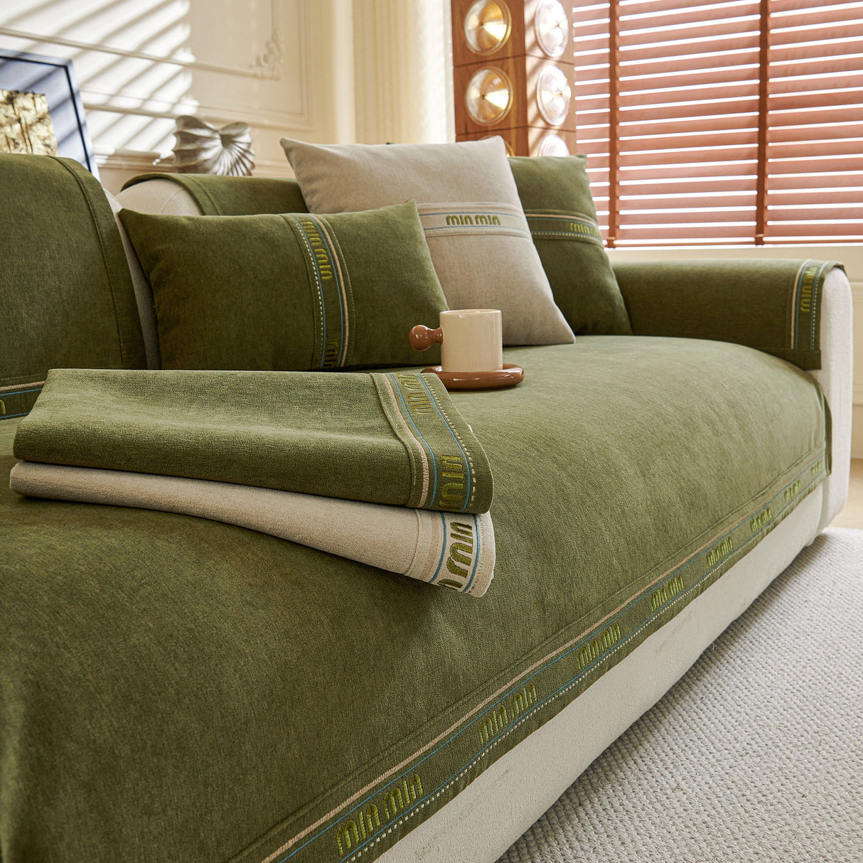 Chenille Sofa Cover Pet Mat, Non-Slip Couch Protector for Sectional & L-Shaped Sofas