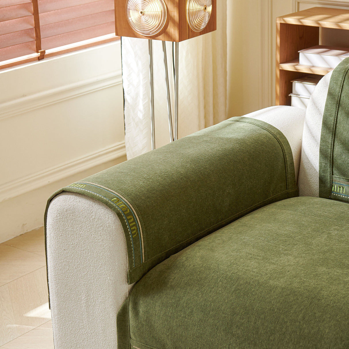 Chenille Sofa Cover Pet Mat, Non-Slip Couch Protector for Sectional & L-Shaped Sofas