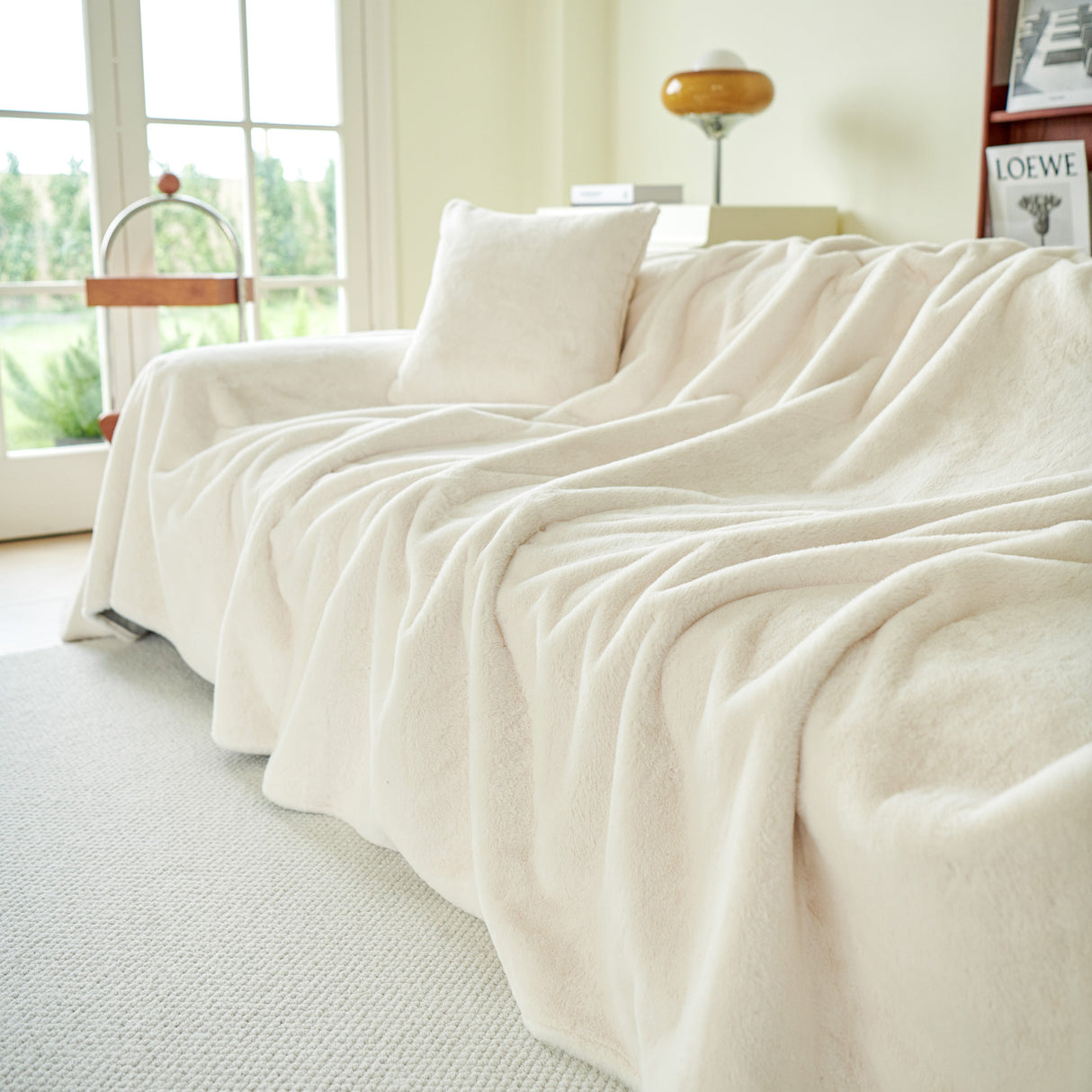 Faux Fur Smooth Plush Comfy Couch Covers, Soft Thicked Durable Blankets and Throws for Sofas