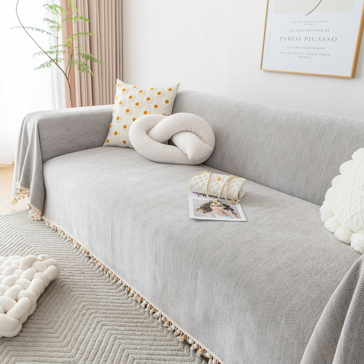 Boho Herringbone Sofa Throw Blanket with Pom Pom Tassels Stylish Furniture Slipcover