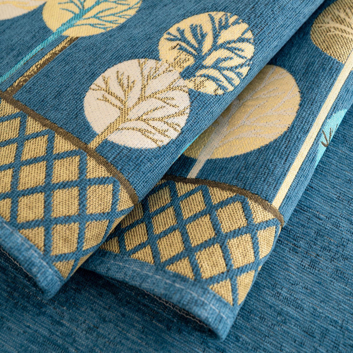 Sofa Cover for Couch, Non-Slip Sectional Couch Cover with Woven Tree Pattern