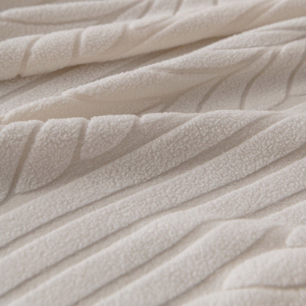 Plush Fleece Sofa Slipcover with 3D Wheat Pattern, Cozy High-Stretch Couch Cover