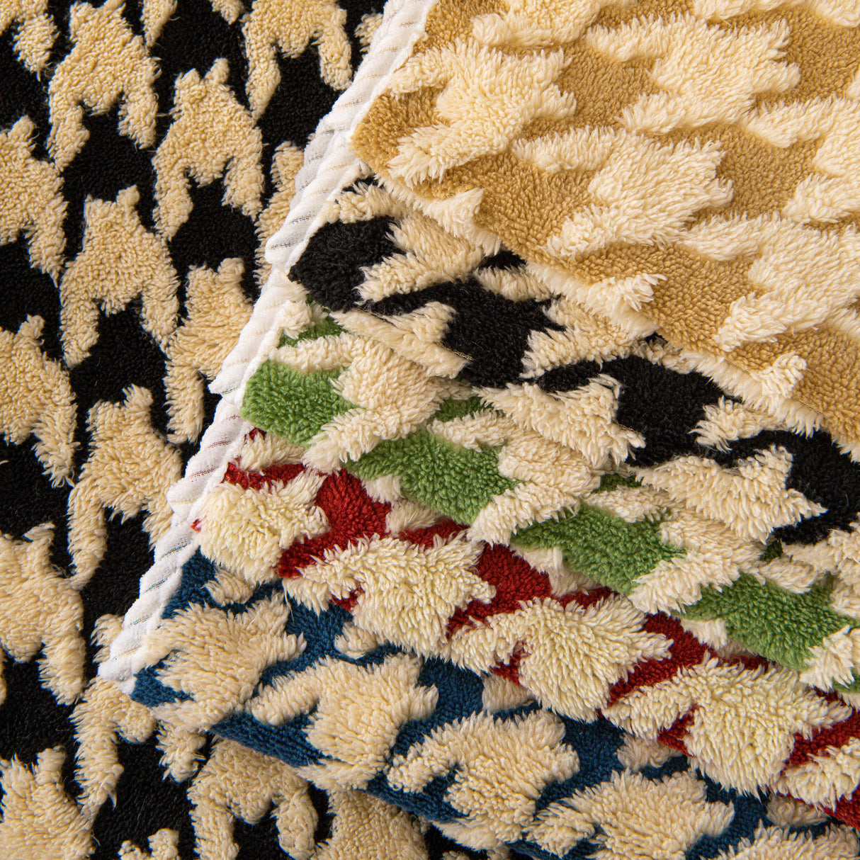 Winter Thickened Sherpa Fleece Houndstooth Sofa Cushion, Non-slip Sofa Cover with Plush