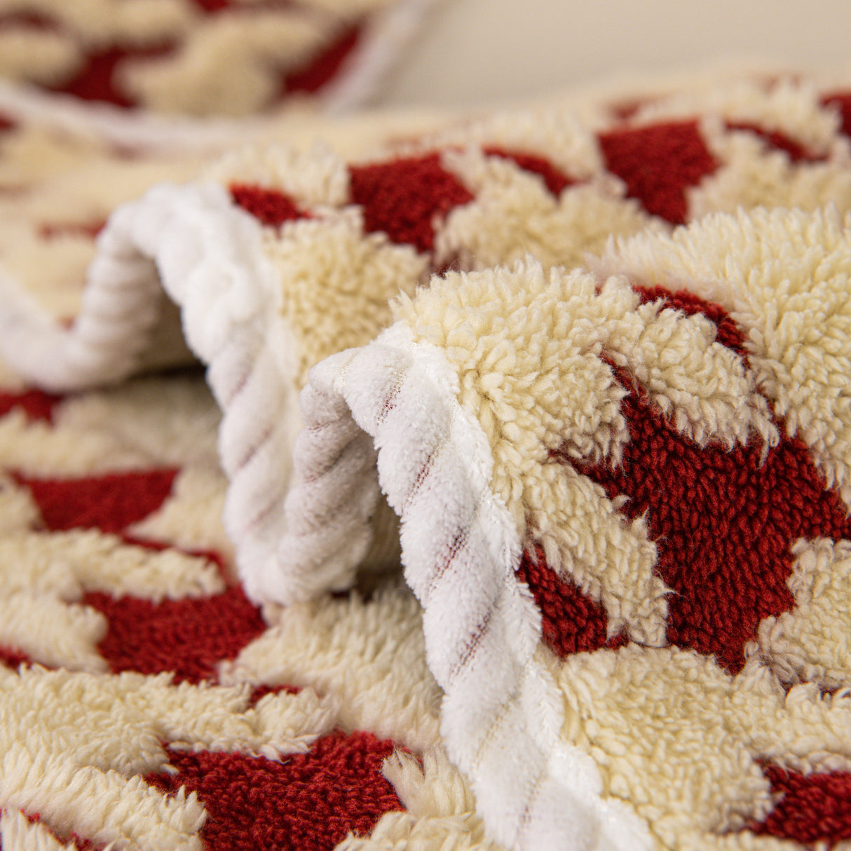 Winter Thickened Sherpa Fleece Houndstooth Sofa Cushion, Non-slip Sofa Cover with Plush