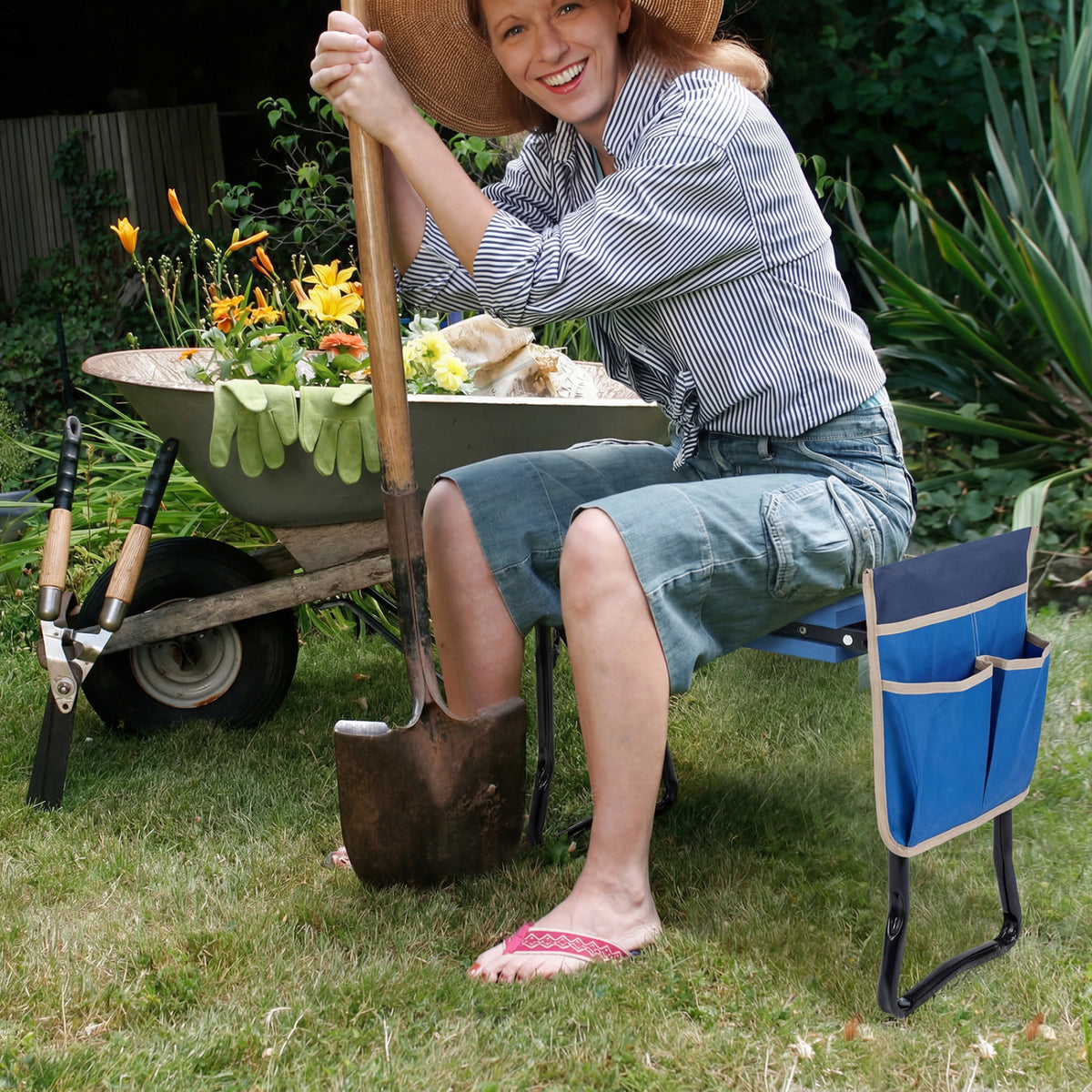 Garden Kneeler and Seat Folding Sturdy Gardening Stool-Blue