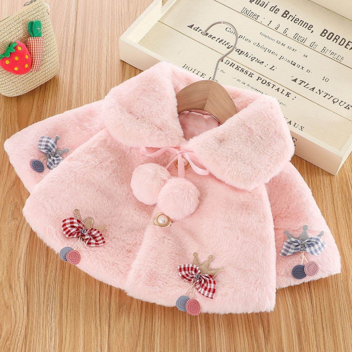New Luxury Baby Warm Cute Princess Fur Cloak Jacket For Baby Girls In Elegant Winter Design