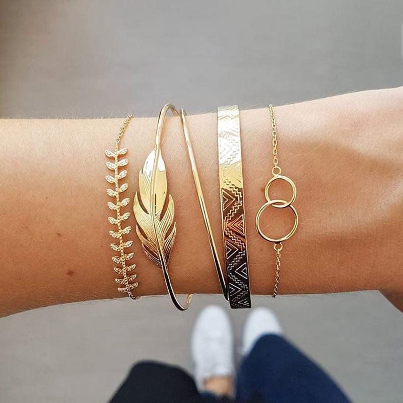 Luxury Modern Gold Crystal Elegant Woman and Lady Brecelets in Sets of 5Pcs/sett for Women Punk Boho Beach Bangle Jewelry Gift