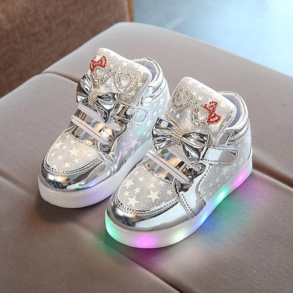 Modern Trend NEW Fashion Style Baby Fashion Sneakers For Children Girls Star Luminous Child Casual Colorful Light LED Shoes Sneakers