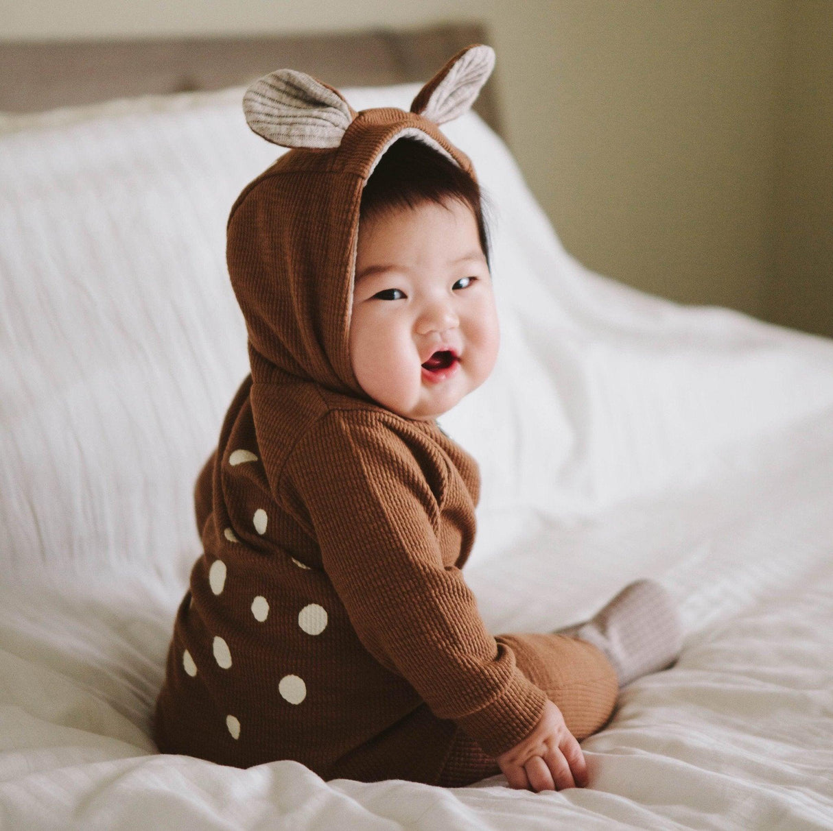 Baby Dinosaur and Rabit Jumpsuit With Zipper Newborn Baby Clothes Crawling Clothes Baby Girls and Boys Kids Costume Jumpsuit
