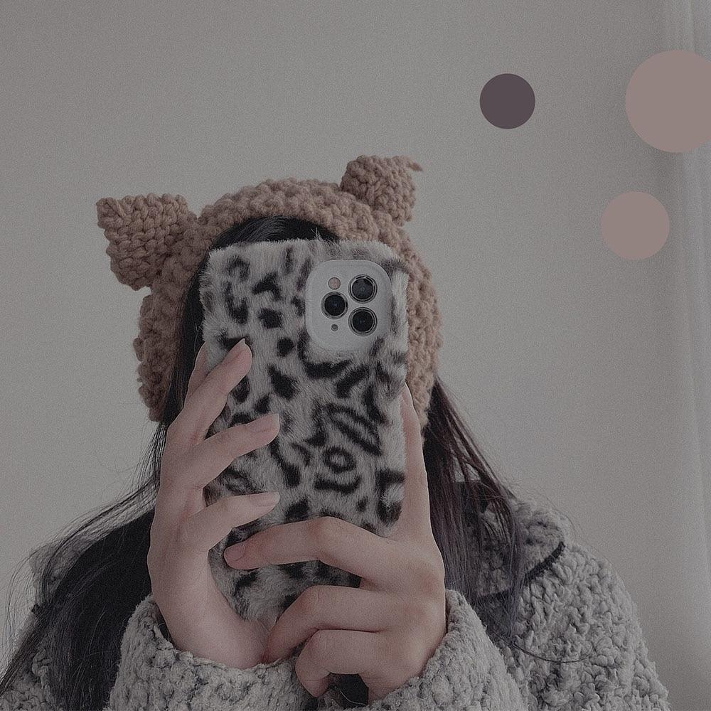 Fashion Fluffy Plush Leopard Camera Protection Phone Case For iphone 13 11 12 Pro MAX X XS XR Winter Warm Girl Soft and Comfortable Case Unique Design Soft Cover