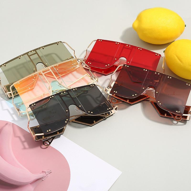 Luxury Modern NEW Fashion Square Oversized and Big Frame Woman and Ladies SunglasseBrand Metal Rivet Trend Unique Female Eyewear Wth UV 400 Protection