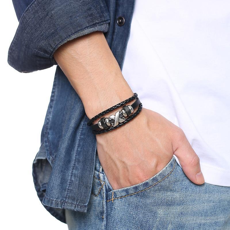 Lucky Vintage Men's Leather Bracelet Playing Cards Charm Multilayer Braided Men and Women Gift