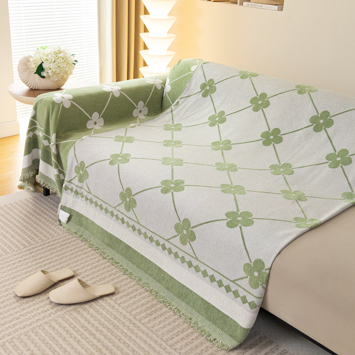 Comfy Four-Leaf Clover Hope Faith Love Luck Blanket for Couch, Chenille Scratch Proof Sofa Blanket Covers