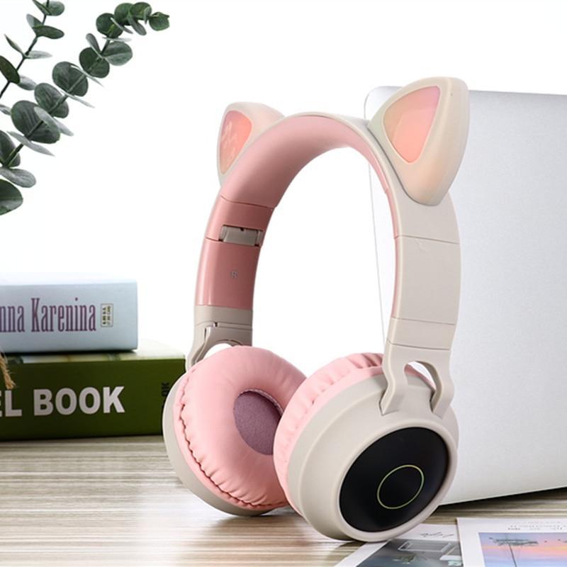 STEVVEX New Luxury Interesting LED Cat Ear Noise Cancelling Headphones Bluetooth 5.0 For Young People and Kids Headset Support TF Card 3.5mm Plug With Mic