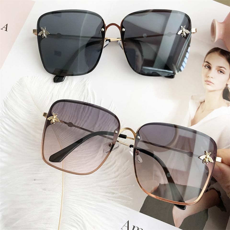 Popular brand Oversize Square Sunglasses For Women and Ladies Luxury Driving Superstar Designer Sunglasses With Shades and Gradient Glasses With UV400 Protection