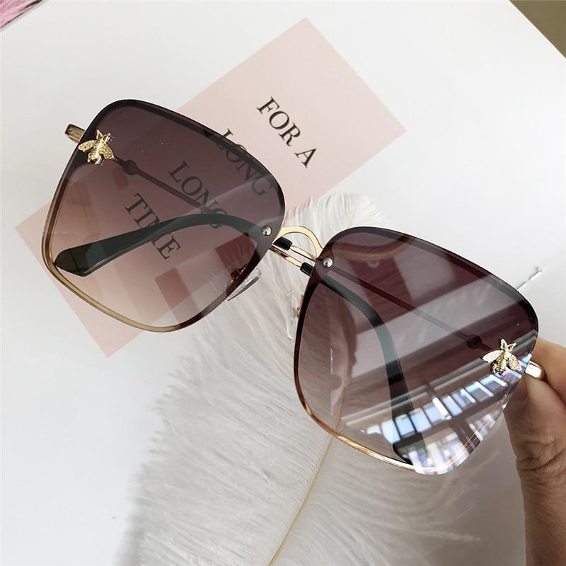 Popular brand Oversize Square Sunglasses For Women and Ladies Luxury Driving Superstar Designer Sunglasses With Shades and Gradient Glasses With UV400 Protection