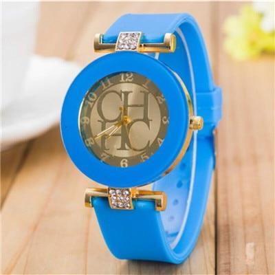 STEVVEX simple leather Casual Quartz Watch Women Crystal Silicone Watches Wrist Watch For Women and Girls Coffee