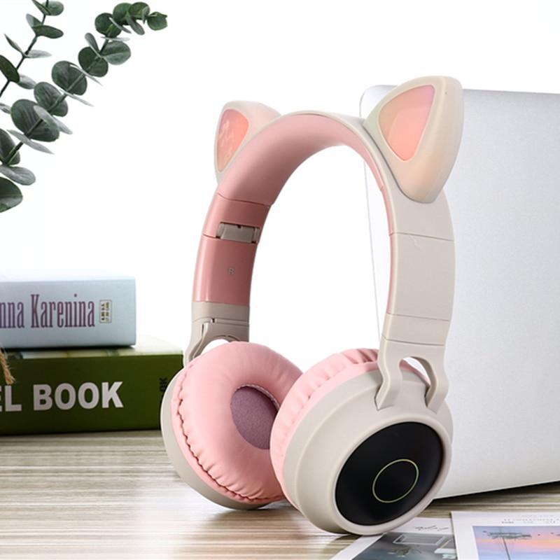 STEVVEX New Luxury Interesting LED Cat Ear Noise Cancelling Headphones Bluetooth 5.0 For Young People and Kids Headset Support TF Card 3.5mm Plug With Mic