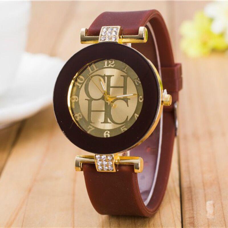 STEVVEX simple leather Casual Quartz Watch Women Crystal Silicone Watches Wrist Watch For Women and Girls Coffee