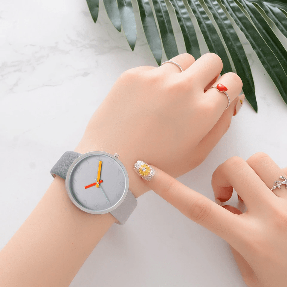 Modern Women Watch Gray Contrast Quartz Watch For Watch Lovers Unisex Casual Modern Style