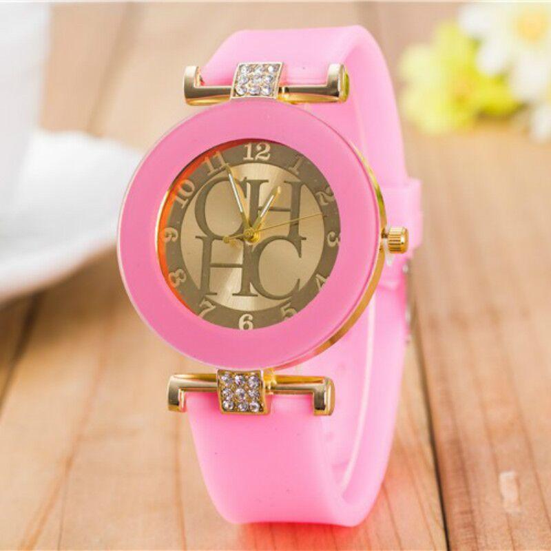 STEVVEX simple leather Casual Quartz Watch Women Crystal Silicone Watches Wrist Watch For Women and Girls Coffee