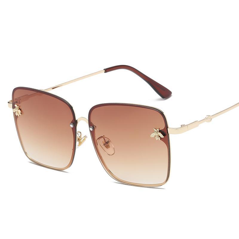 Luxury Square Modern WIth Metal Luxury Bee Sunglasses For Women and Ladies With Retro Brand designer Metal Frame Oversized Style And Grandient Glasses