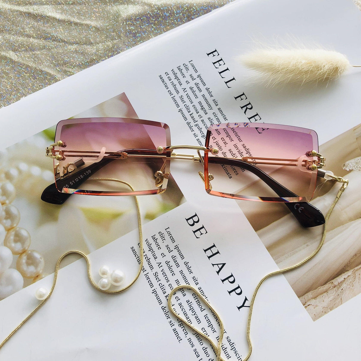 Fashion Rimless Women Trendy Small Rectangle Sunglasses With High Quality metal frame And UV400 Protection