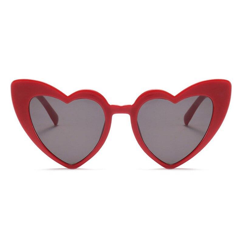 Elegant Retro Love Heart Sunglasses Women Big Frame Personality Sunglasses Fashion Cute Retro Cat Eye Vintage Sunglasses For Women and Girl