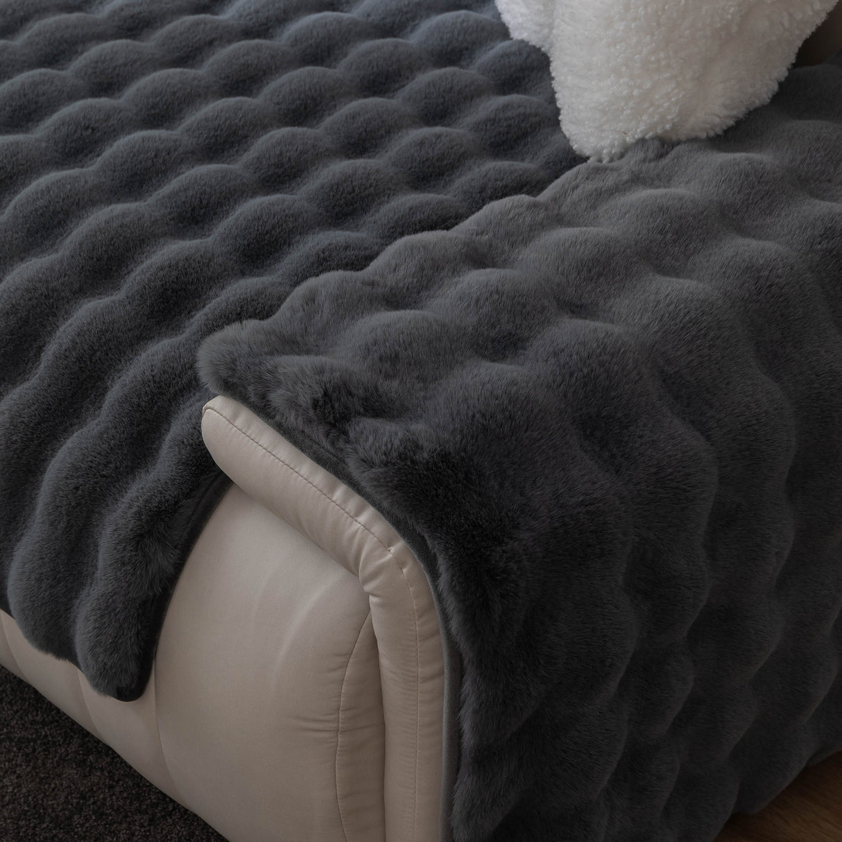 Thick Sofa Cushion Solid Color Faux Fur Fluffy Sofa Cushion Non-Slip Couch Covers