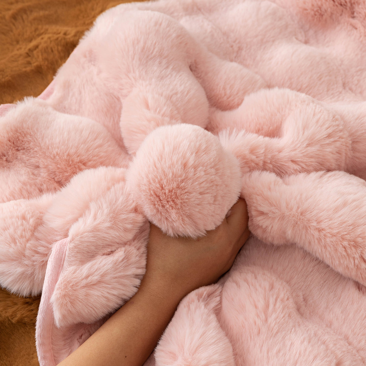 Thick Sofa Cushion Solid Color Faux Fur Fluffy Sofa Cushion Non-Slip Couch Covers