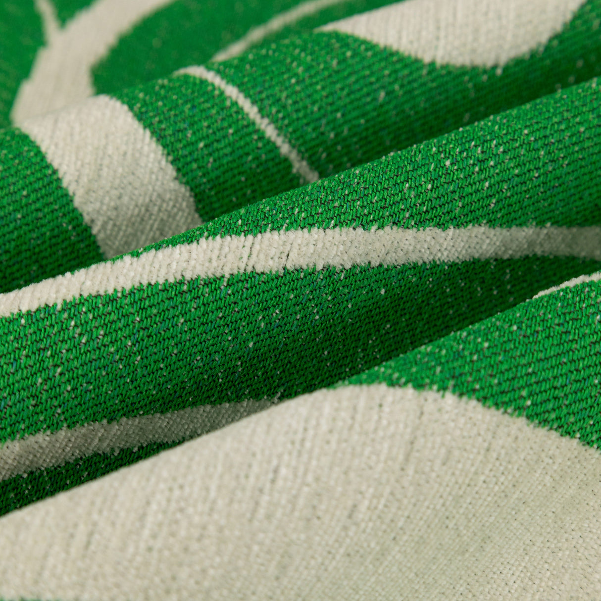 Abstract Art Sofa Cover with Wave Edge, Non Slip Couch Cover for Stylish Homes