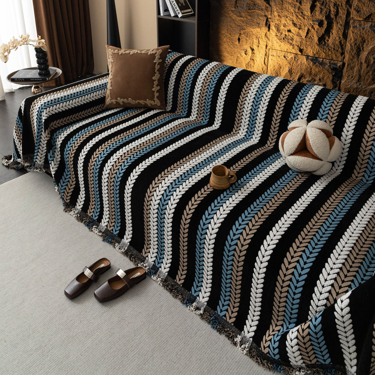 Cozy Decorative Throw Blanket for Couches, Boho Plush Woven Sofa Cover with Stripes