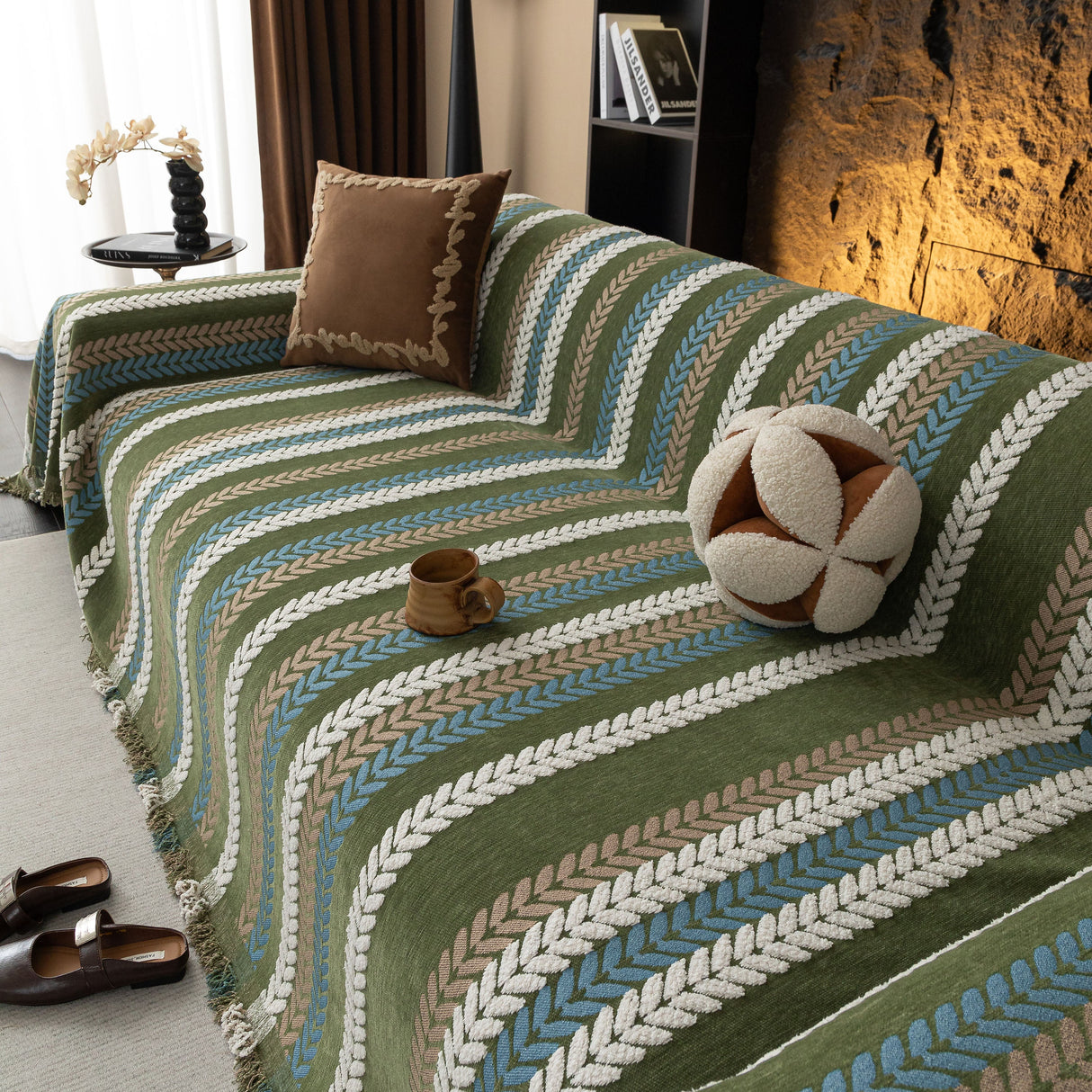 Cozy Decorative Throw Blanket for Couches, Boho Plush Woven Sofa Cover with Stripes