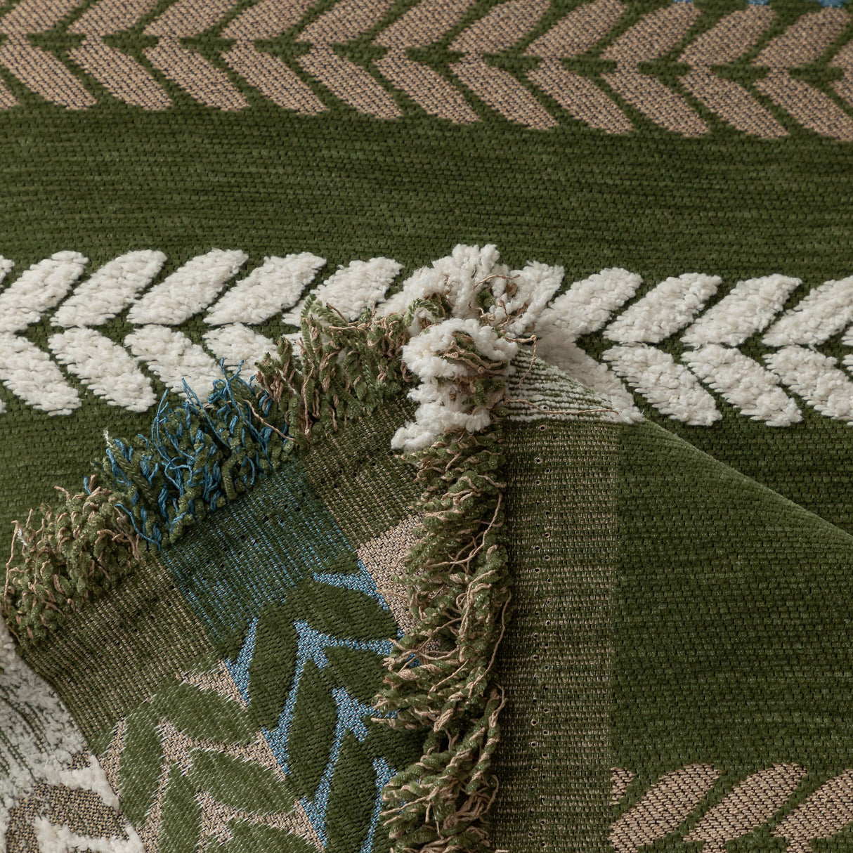 Cozy Decorative Throw Blanket for Couches, Boho Plush Woven Sofa Cover with Stripes